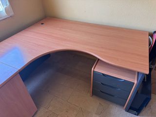 Mesa escritorio Actiu | Esquinera