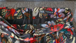 Falda Zara multicolor flores