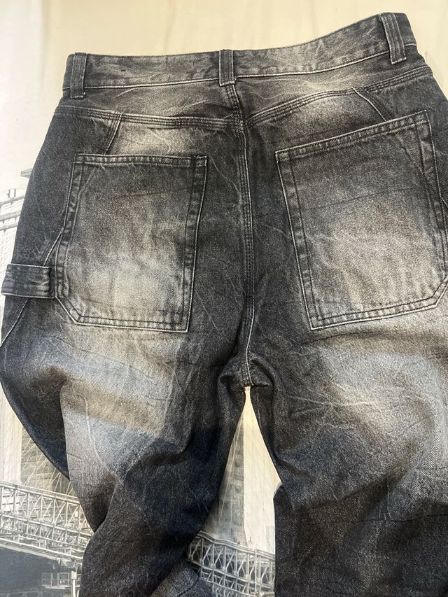 Vaqueros Bershka negros -talla 40