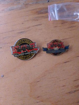 Pins Yu-Gi-Oh! Originales lote 2 unidades