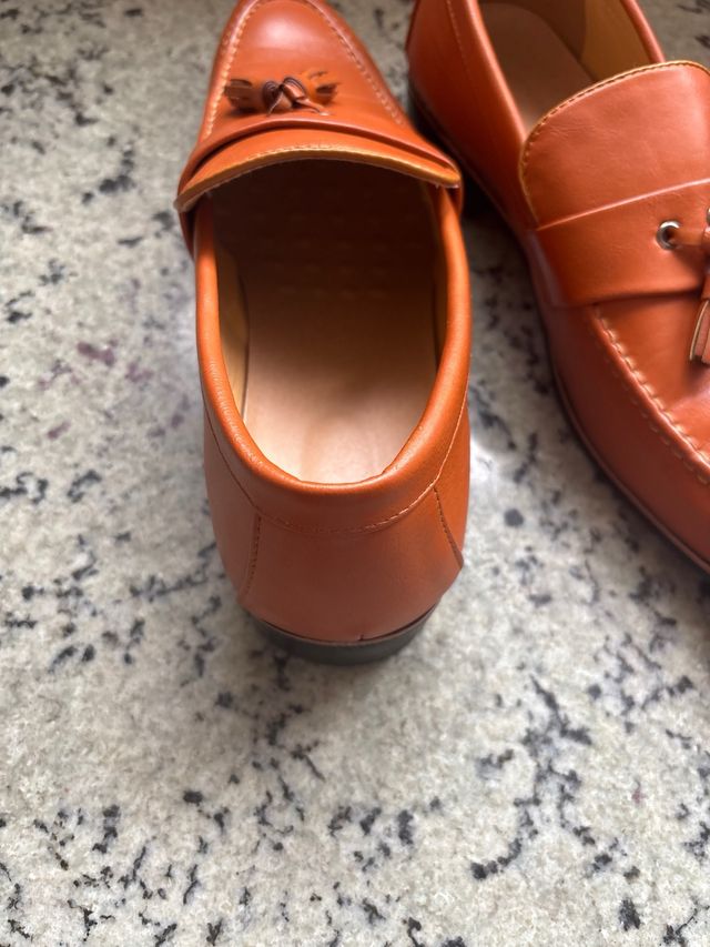 Zapatos de salón marrón coñac