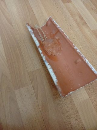 Teja decorativa con rosas