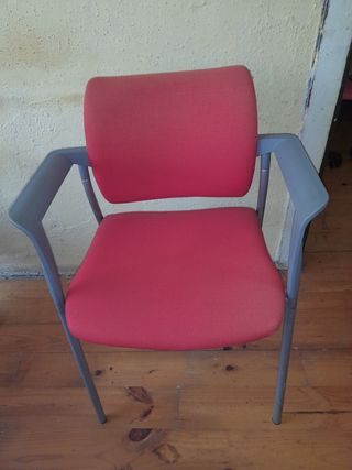 Silla oficina roja y gris