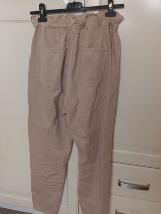 Pantalones Stradivarius beige, talla s