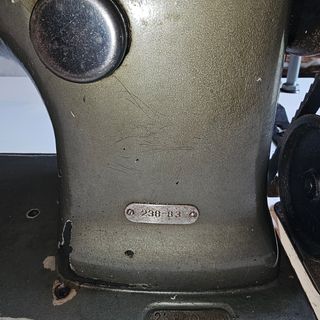 Máquina coser industrial Alfa con motor