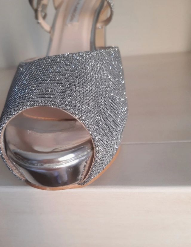 Sandalias de tacón de Ángel Alarcón