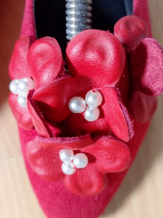 Bailarinas rojas - Flores y perlas
