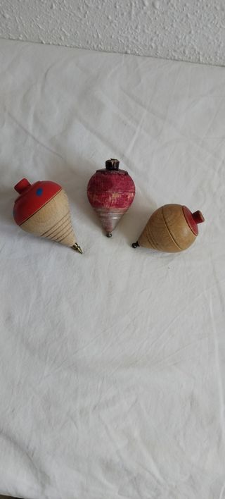 Tres baldufas  Antiguas de Madera