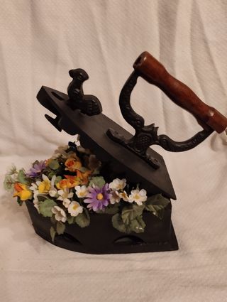 Plancha antigua decorativa