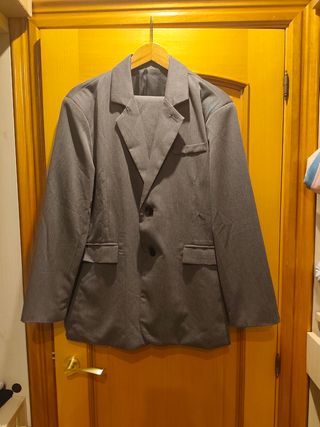 Traje gris 