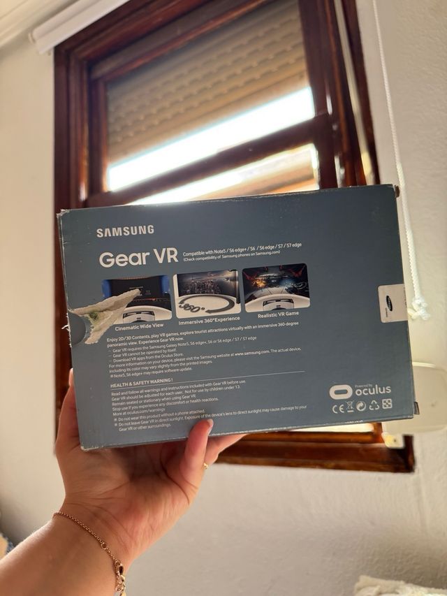 Samsung Gear VR - VR Headset