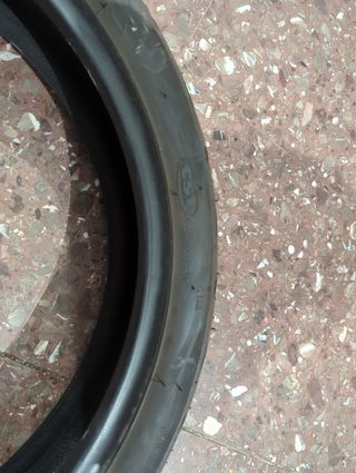 Vendo dos neumáticos válidos para Scooter