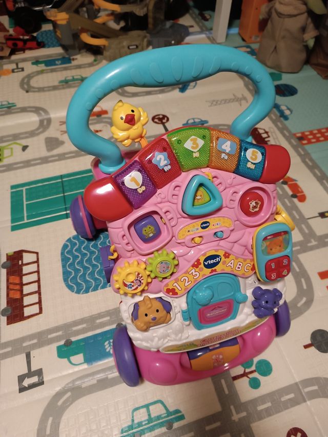 Correpasillos andador VTech rosa seminuevo