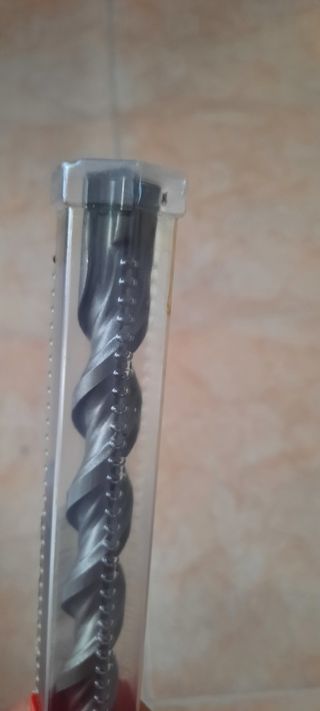 Broca Hilti para hormigón de 18 nueva.