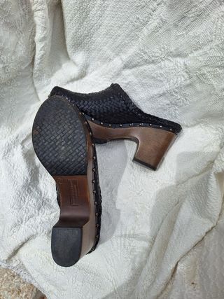 Zuecos Pons Quinrana trenzados negros