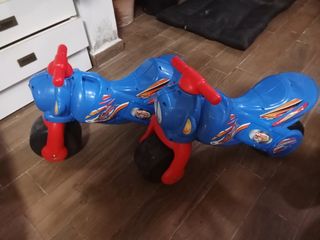 Motos infantiles de plástico