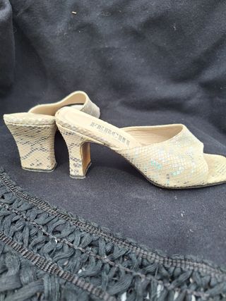 Sandalias Ferci piel beige-plata