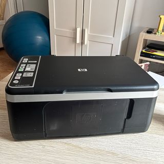 HP Deskjet F4180: Impresora y Escáner