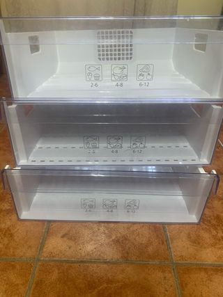 Frigorifico Beko RCNE560K30W Averiado para piezas