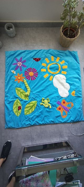 Manta bebé actividades