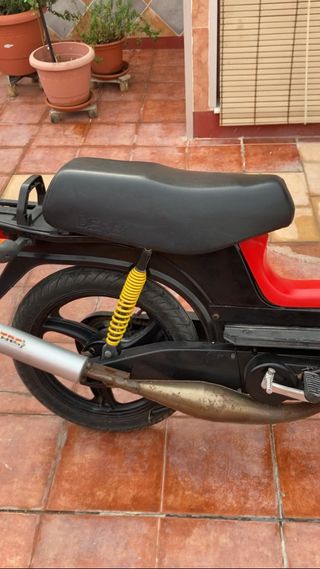 Derbi Variant: Moto clásica