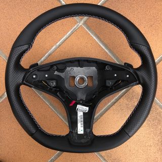 Volante Cuero Negro - Perfecto estado