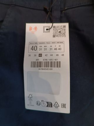 Pantalones Zara Hombre .
Talla 40, azul marino.