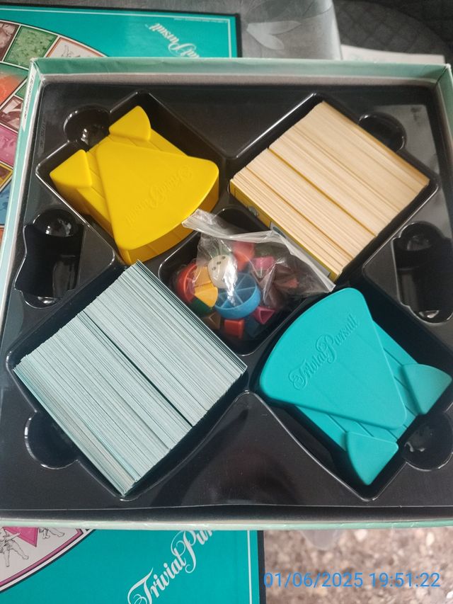 Trivial Pursuit Familiar