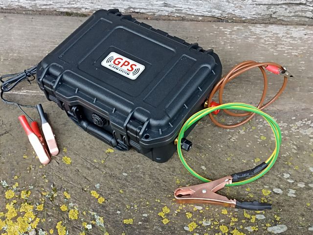 Pastor Eléctrico 12V-220V 