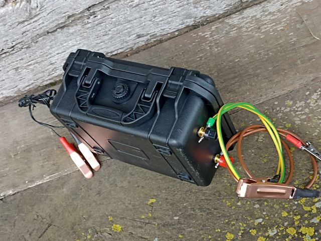 Pastor Eléctrico 12V-220V 