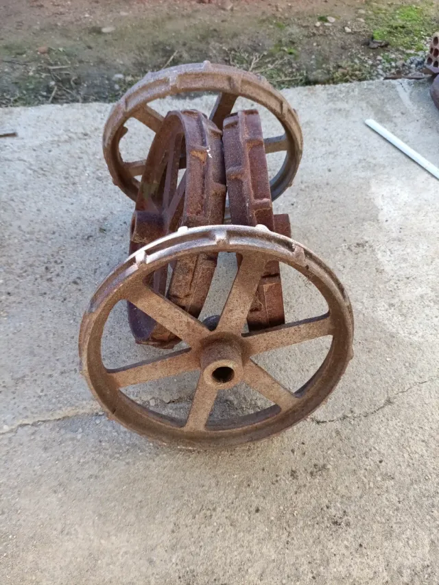 4 Ruedas Hierro Fundido Rusticas