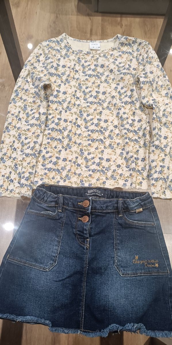 Conjunto niña: blusa + falda
