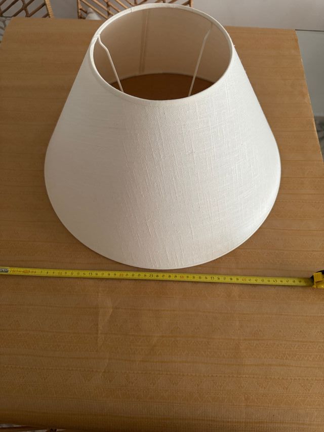 Pantalla lino para lampara. Color crudo.