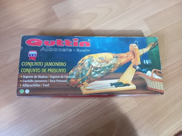 Jamonero de madera Quitín