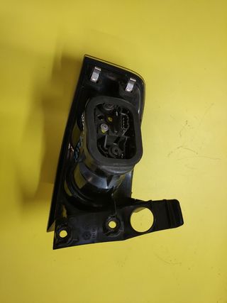 PILOTO TRASERO DERECHO SEAT IBIZA 6L