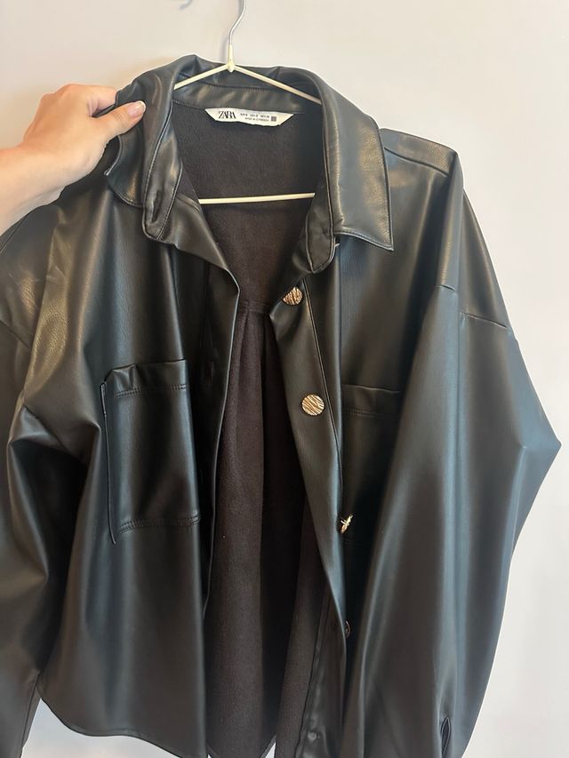 Chaqueta Zara negra