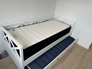 Cama nido blanca de madera