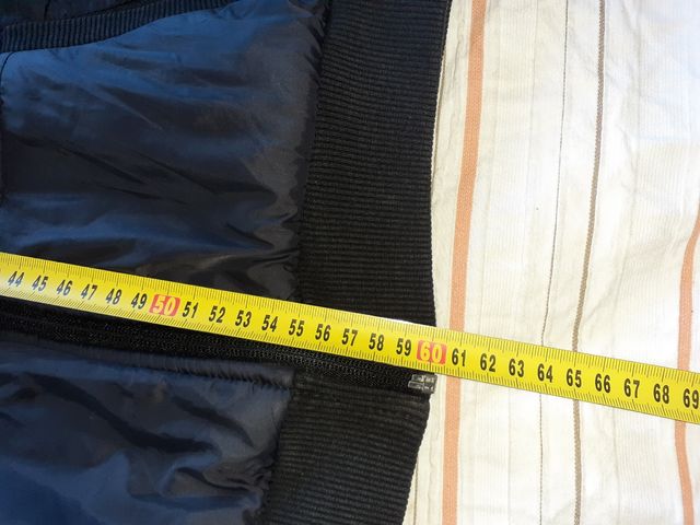 Cazadora acolchada negra 10-12 años 152cm largo