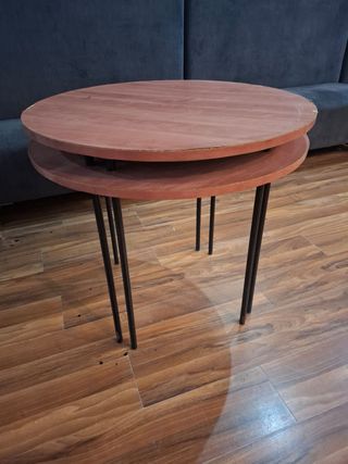 8 uds. Sillas Madera Pino. Se regala mesa. URGE.