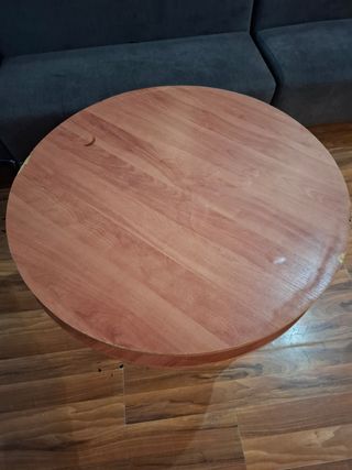 8 uds. Sillas Madera Pino. Se regala mesa. URGE.