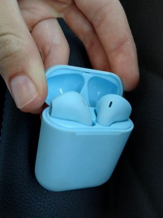 Auriculares inalámbricos azules