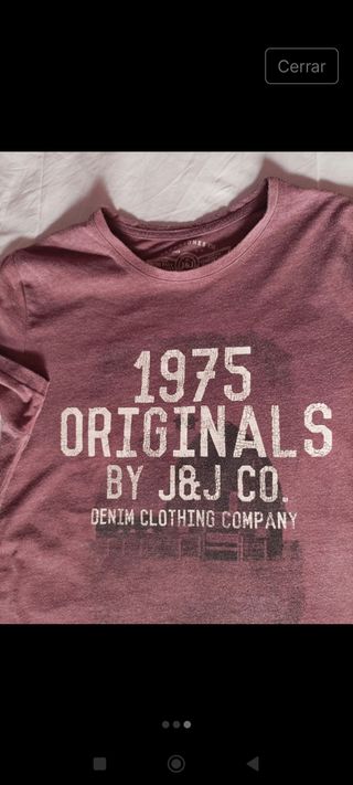 Camiseta J8J Co. -  Manga Corta Burdeos