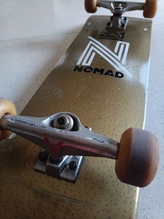 Tabla Skate Nomad usada