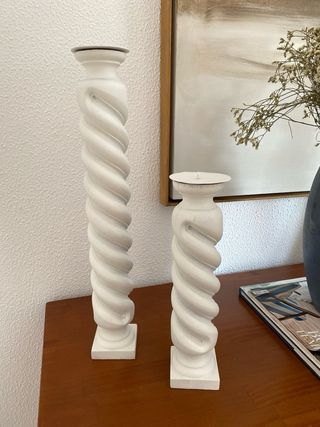 2 Candelabros madera