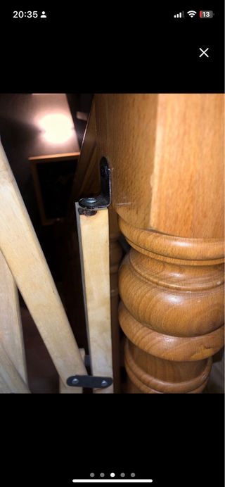 Barrera extensible madera para escaleras