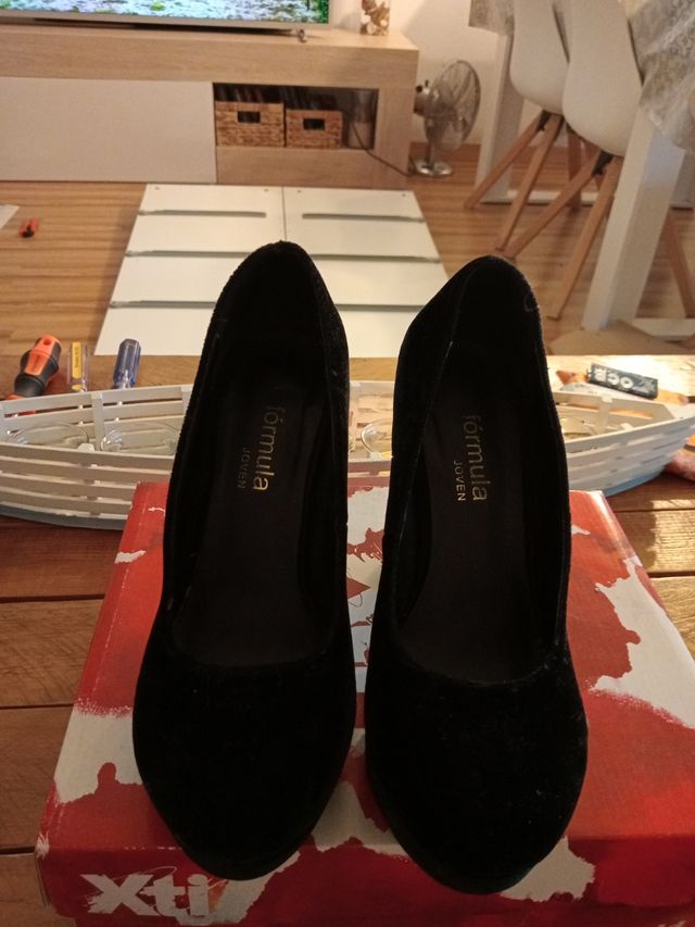 Tacones negros 38