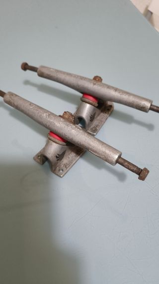 Ejes skate Longboard Paris Truck Co