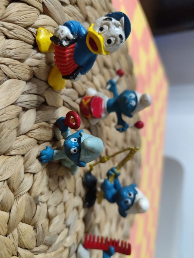 Figuras Pitufos y Pato Donald