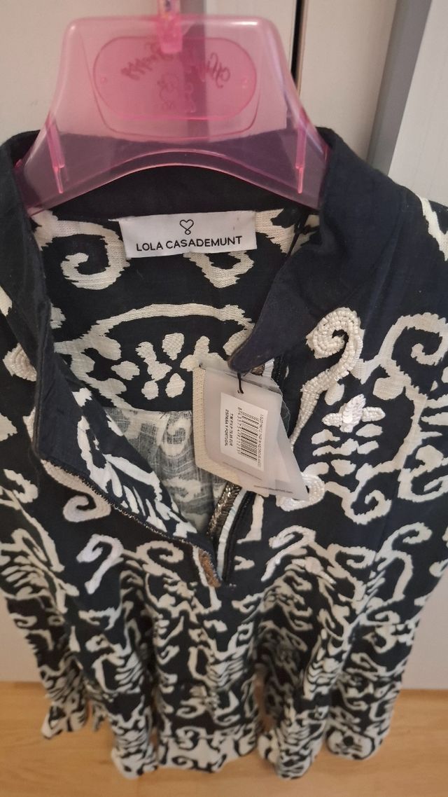 Vestido LOLA CASADEMUNT blanco y negro