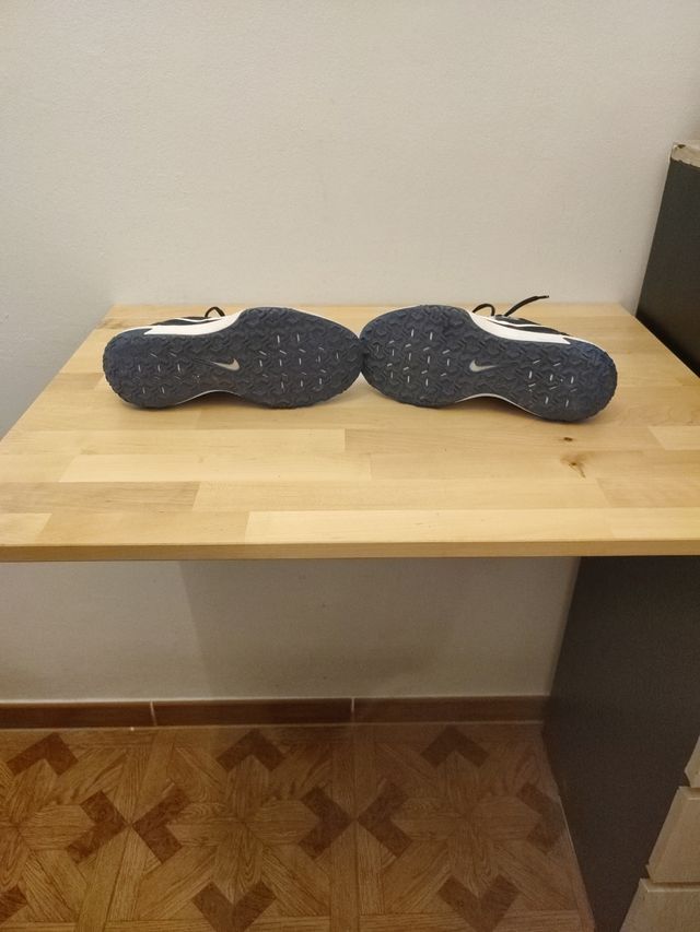 Zapatillas bambas Nike varsity compete talla 41